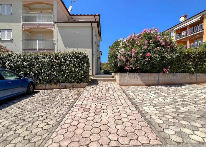 Sonia 1 Novigrad Istria