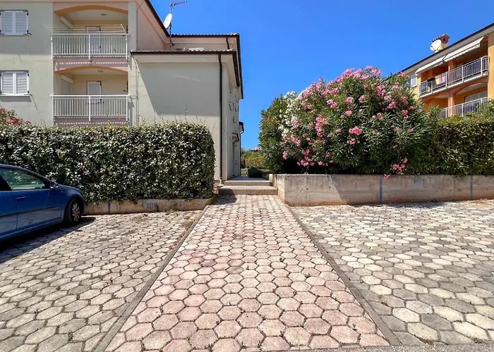 Sonia 1 Novigrad Istria